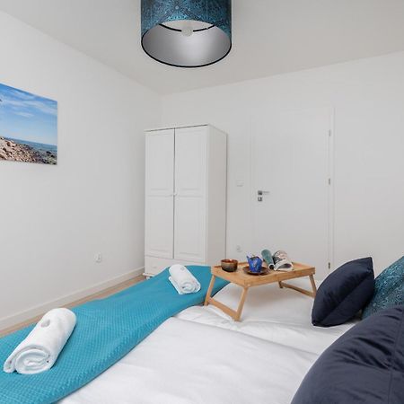 Gdanska Two-Bedroom Apartment Brzezno Beach By Noclegi Renters Екстериор снимка